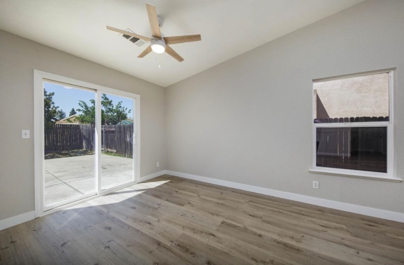 Building Photo - 210 Cordova Ln