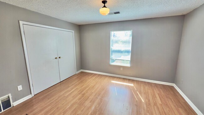 Building Photo - 3799 Carnes Ave