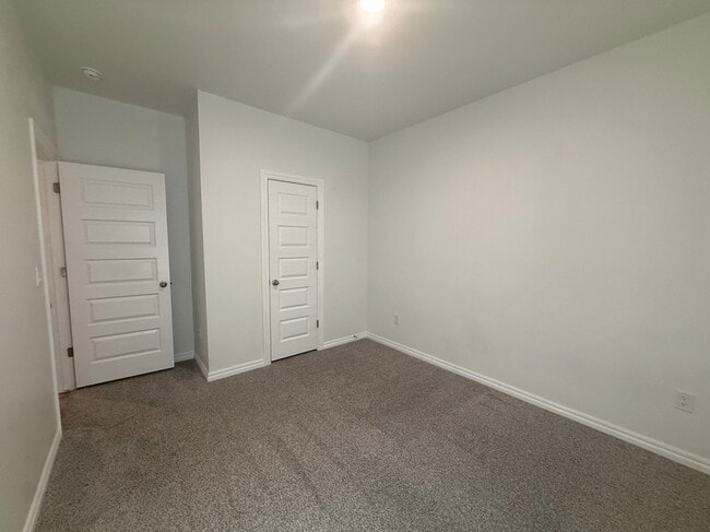 Building Photo - 9048 NW 149th Ter