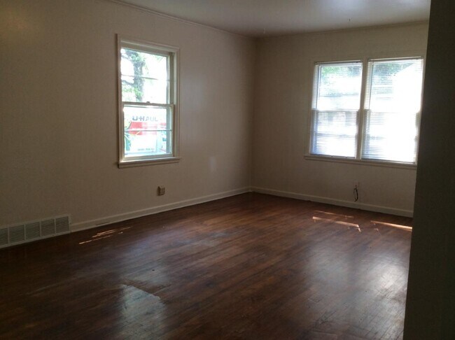 Building Photo - 1739 N 25th St