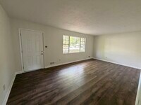 Building Photo - 1636 Del Rio Way