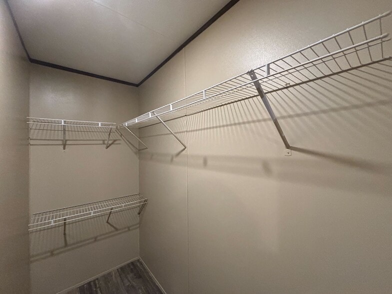 Building Photo - 1612 N 6th St