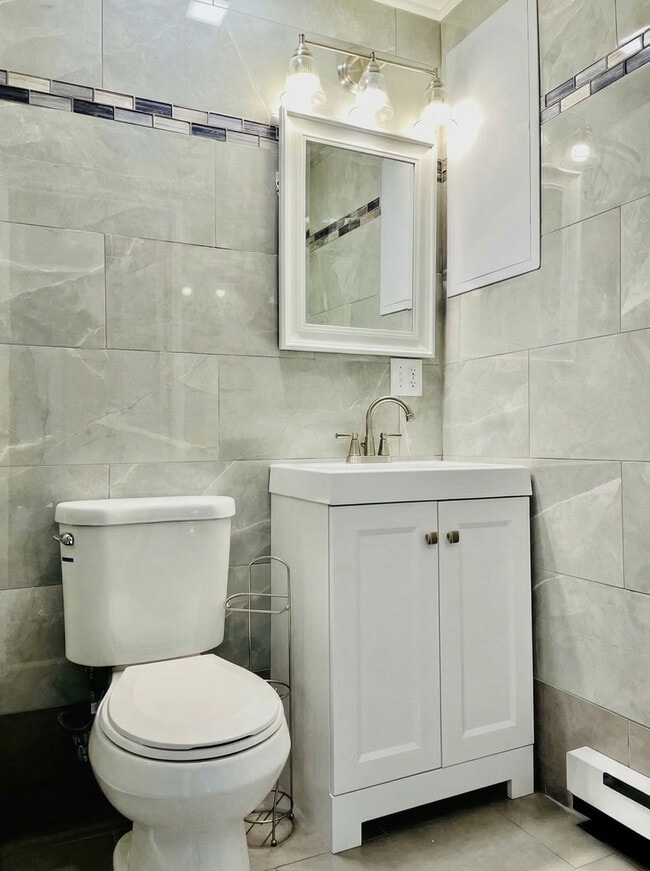 Building Photo - 65 Barbara Ln