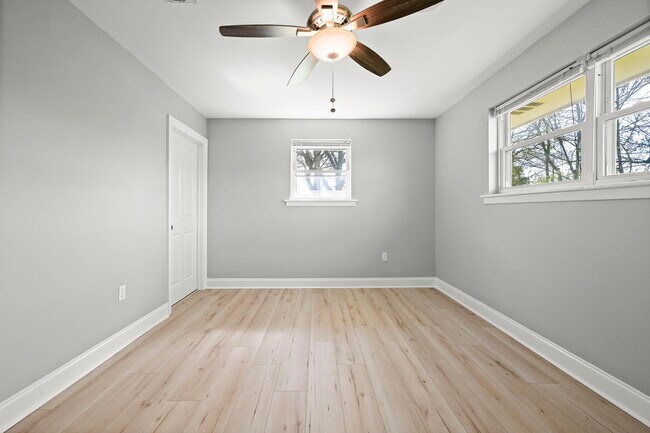 Building Photo - 8120 N Essen Heights Ct