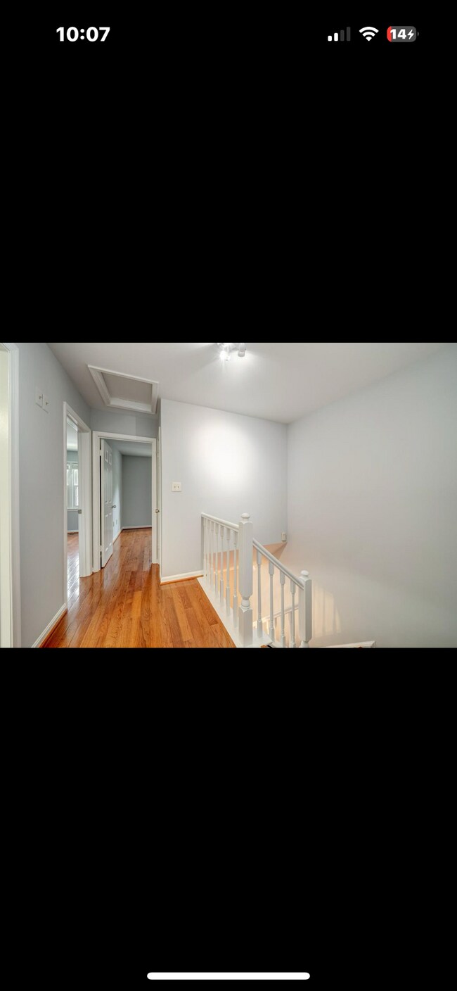 Building Photo - 2883 Kelly Sq