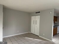 Building Photo - 5711 Erdrick St