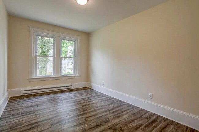 Building Photo - 207 Falmouth Rd