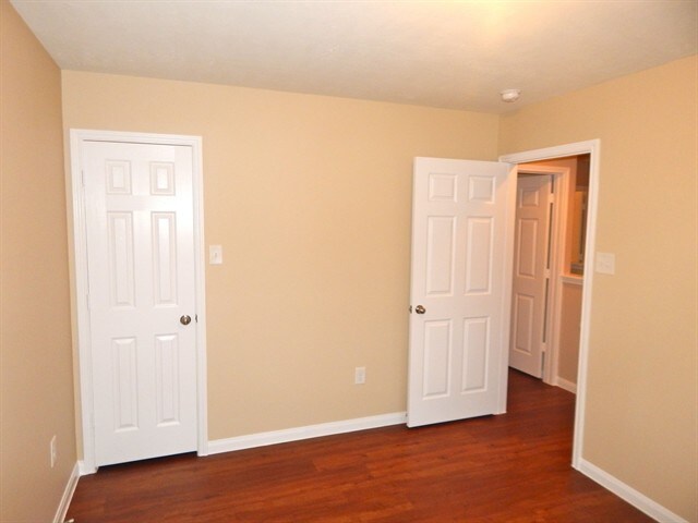 Building Photo - 847 Darbydale Crossing Ln