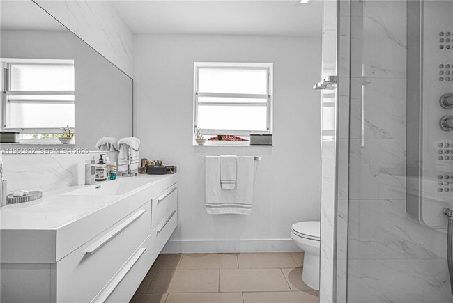 Building Photo - 11304 NW 66th St