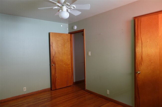 Building Photo - 918 Lehman St