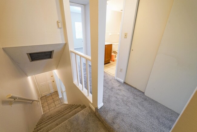 Building Photo - 2325 W Pensacola St