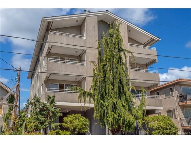 Building Photo - 2bd/1.75ba Seattle Condo