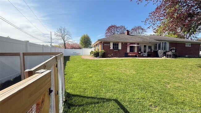 Building Photo - 60 Ryerson Rd