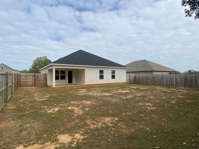 Building Photo - 315 Lasso Drive