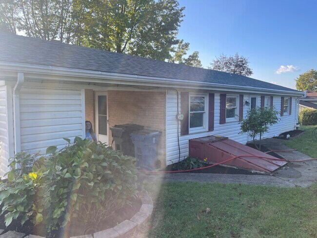 Building Photo - 407 Mount Allen Drive