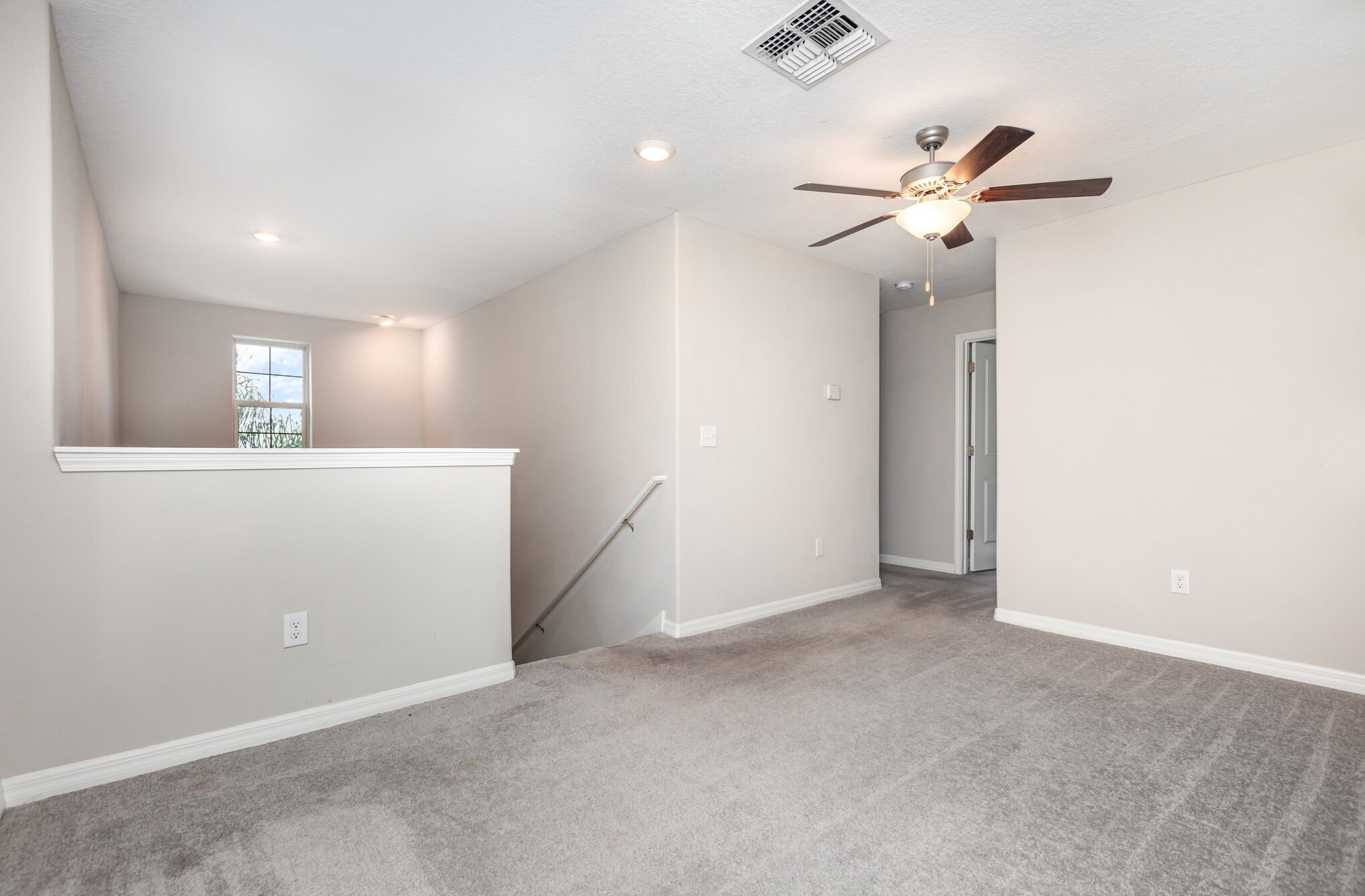 Building Photo - 6986 King Creek Dr