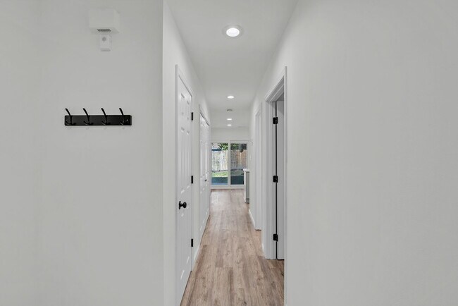 Primary Photo - 5028 Halwell Dr