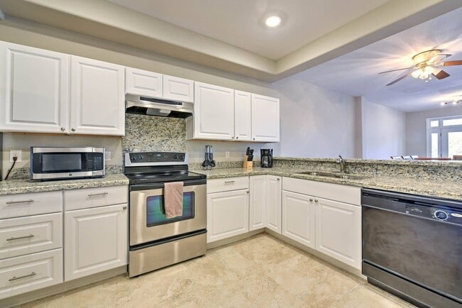 Building Photo - Completely remodeled and furnished Waterfront property!