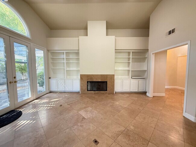 Building Photo - 7879 Cypress Creek Ct