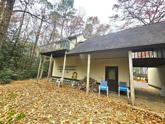 Building Photo - 7533 Carmen Ct