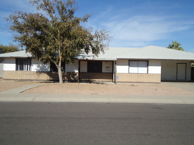 Building Photo - 5 Bedroom 3 Bathroom- Mill & Baseline