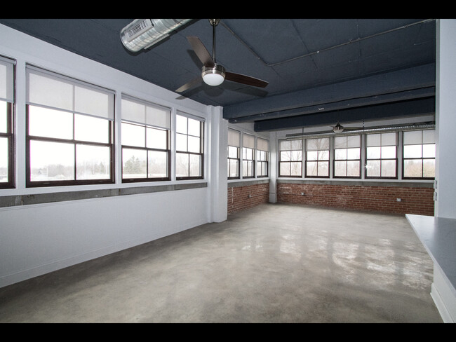 Building Photo - The Lofts of Webster