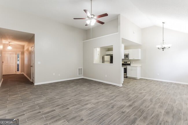 Building Photo - 4630 Thermal Ct