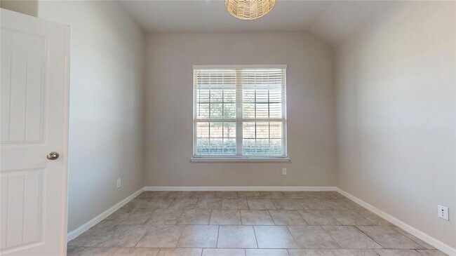 Building Photo - 5434 Wildbrush Dr