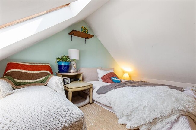 Building Photo - 74 3rd St