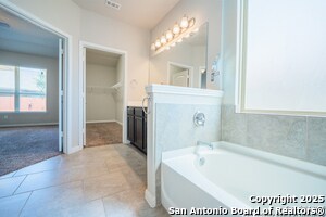 Building Photo - 10235 Waverunner