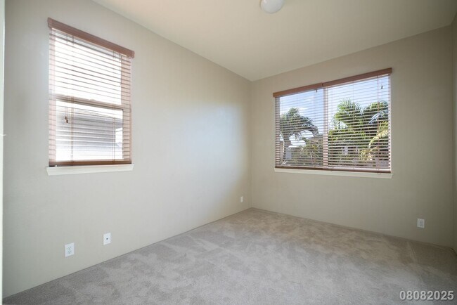 Building Photo - $4700.00 | 4BD/3BA Single Family Home In S...
