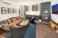 Building Photo - 208 16th Ave