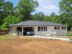 Building Photo - WOW!!! GORGEOUS BRICK RANCH HOME/ TOTALLY ...