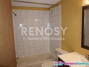 Building Photo - Comfort, Character, and Convenience in the Heart of South Minneapolis