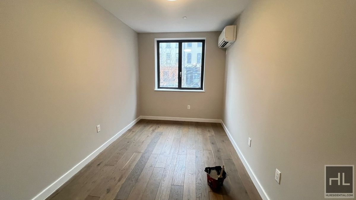 Building Photo - BERGEN STREET