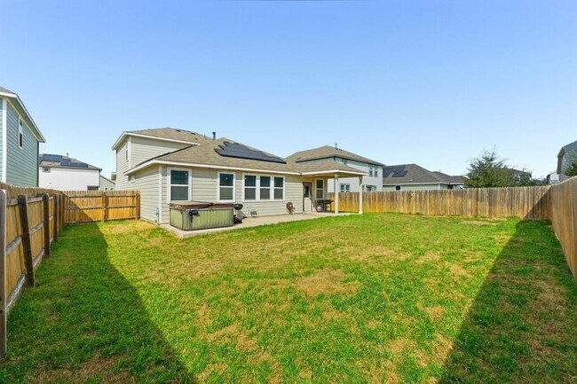 Building Photo - 2009 Los Olivios Wy