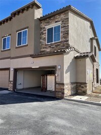 Building Photo - 6422 Spring Jog St