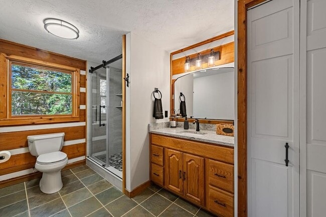 Building Photo - 212 Dogpatch Ln