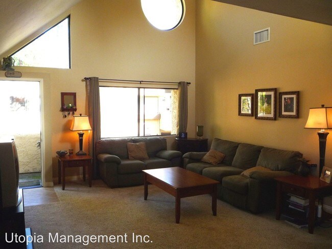 Building Photo - 17935 Caminito Pinero