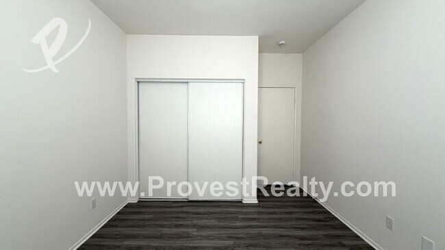 Building Photo - 12383 Luna Rd