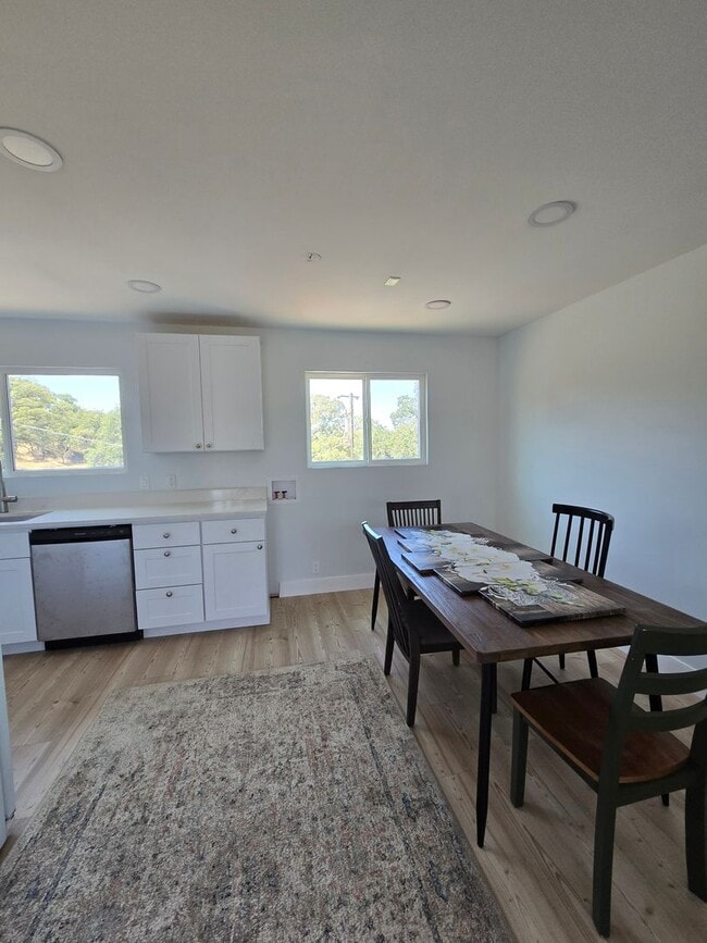 Building Photo - Completely remodeled 2-bedroom, 1-bath ADU in Loma Rica, CA
