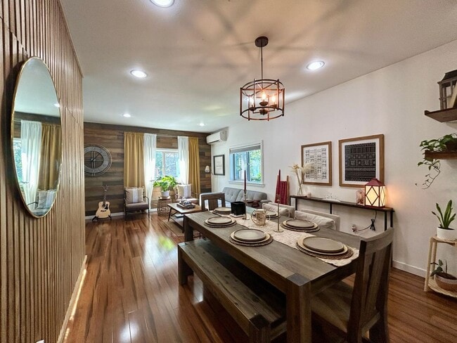 Building Photo - Beacon Hill Townhouse