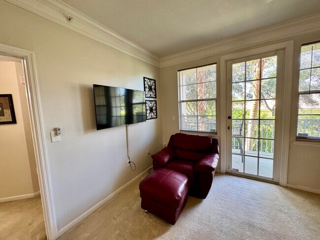 Building Photo - 9857 Baywinds Blvd
