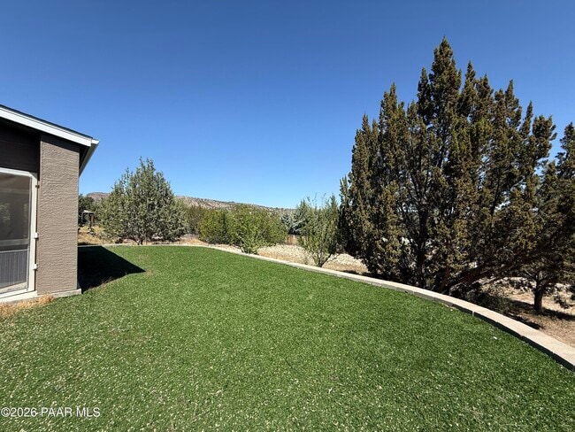 Building Photo - 2640 W Quail View Loop