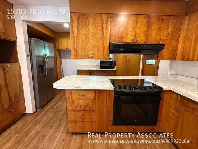 Building Photo - 15703 70th Ave W