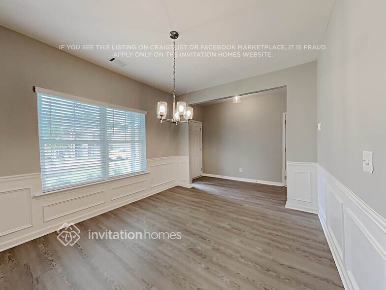 Building Photo - 168 Lantana Crossing