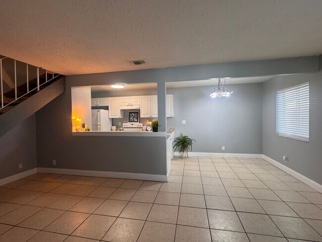 Building Photo - Open House Friday 8/8/25 Saturday 8/9/25 f...