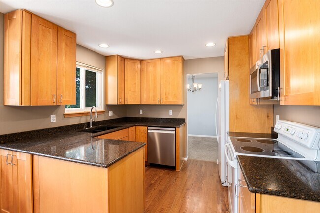 Building Photo - 13123 Spica Dr
