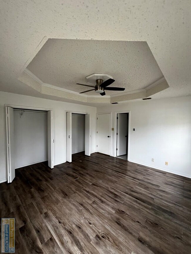 Building Photo - 1547 Guadalajara Ave