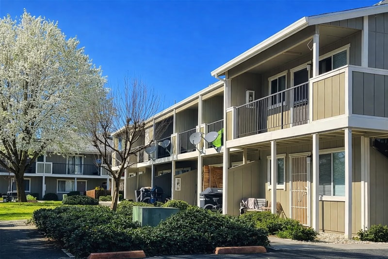 Building Photo - 6627 Blue Heron Dr